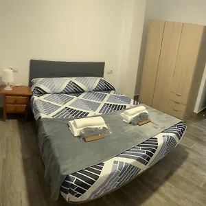 https://apt-apartamento-tejares-1.1costadelsol.com